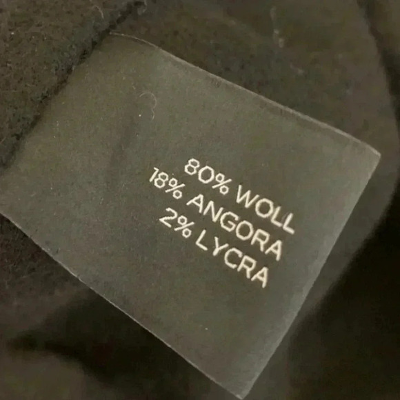 Saks Fifth Avenue I 8 - Picture 8 of 8